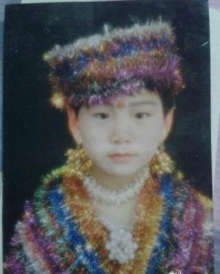 Illustration for article titled China's Embarrassing Childhood Photos